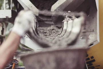 Concursos de obras públicas crescem 203% face a janeiro de 2022
